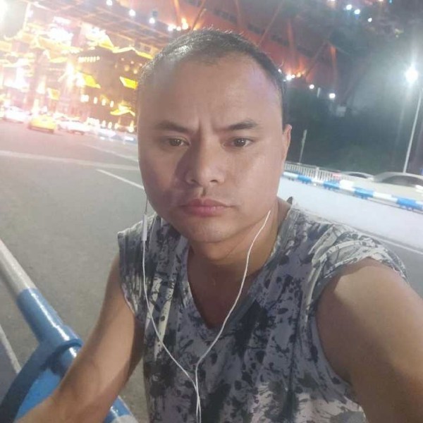 吴俊康的照片
