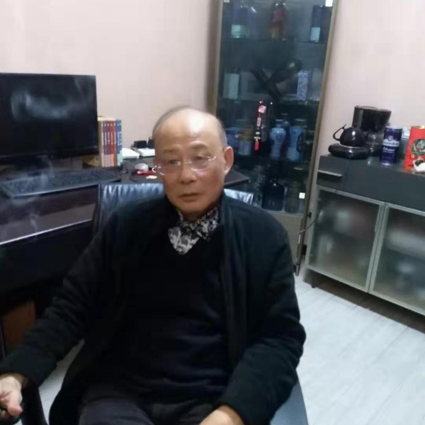 暖心大哥的照片