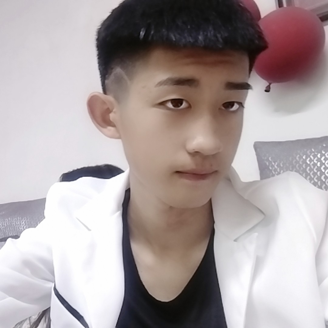 陈时的照片