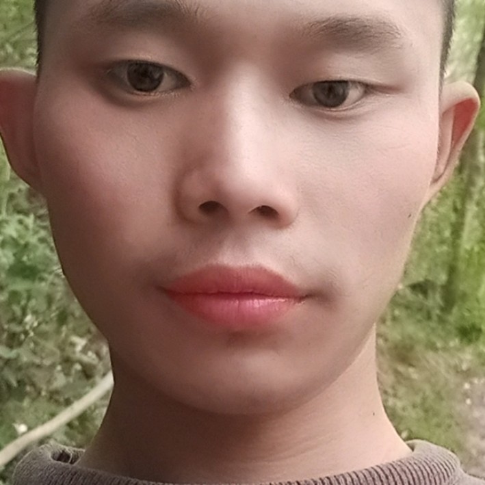 忧郁那花生的照片