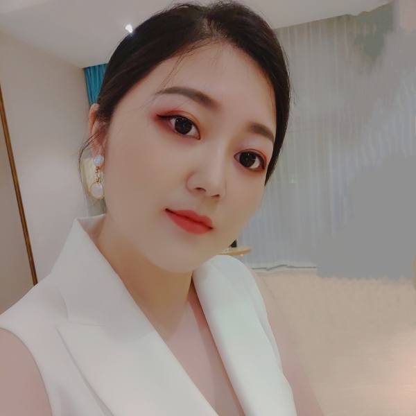 鹿璐的照片