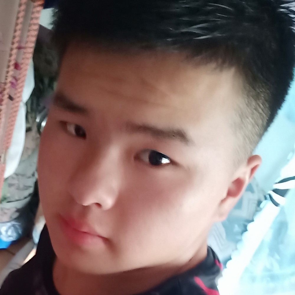 吸血魔男的照片