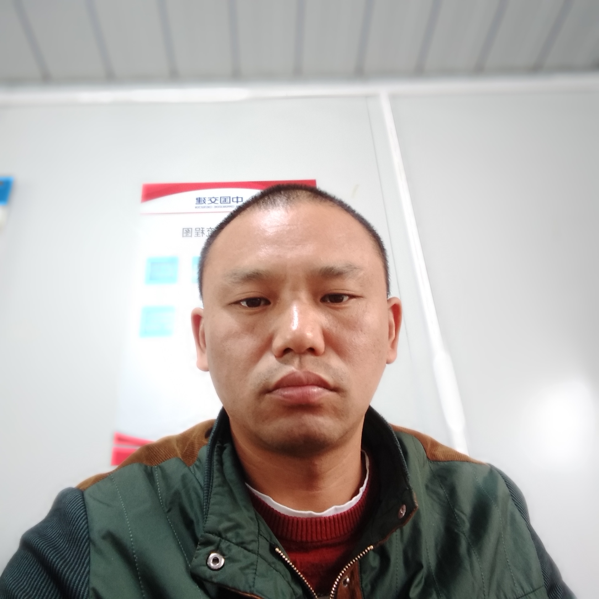 孤帆漂泊的照片
