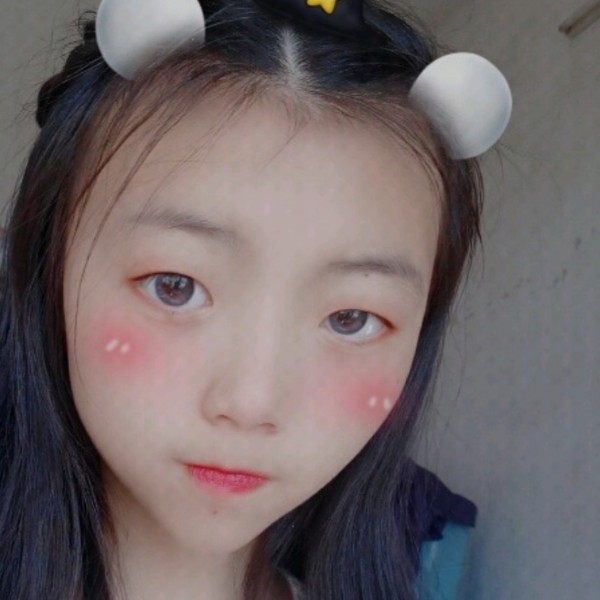 怕孤独向洛尘的照片