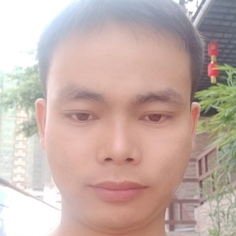 短靴愿老实的照片