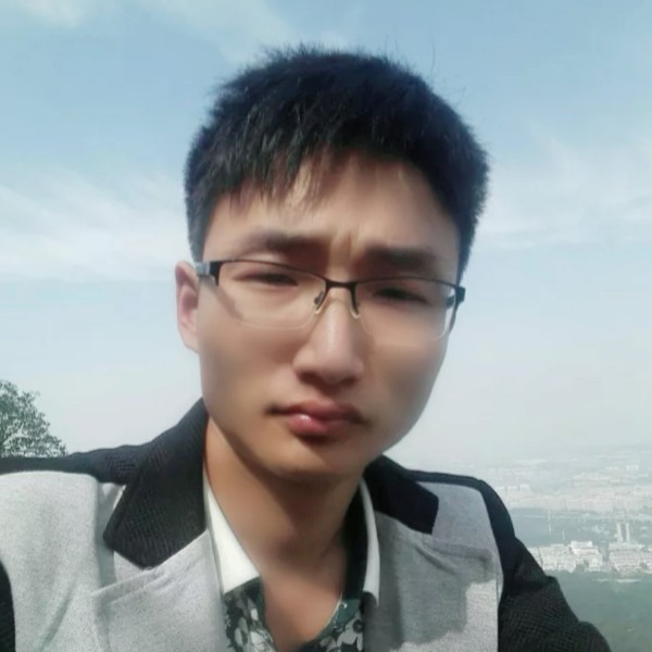 蓝忘基的照片
