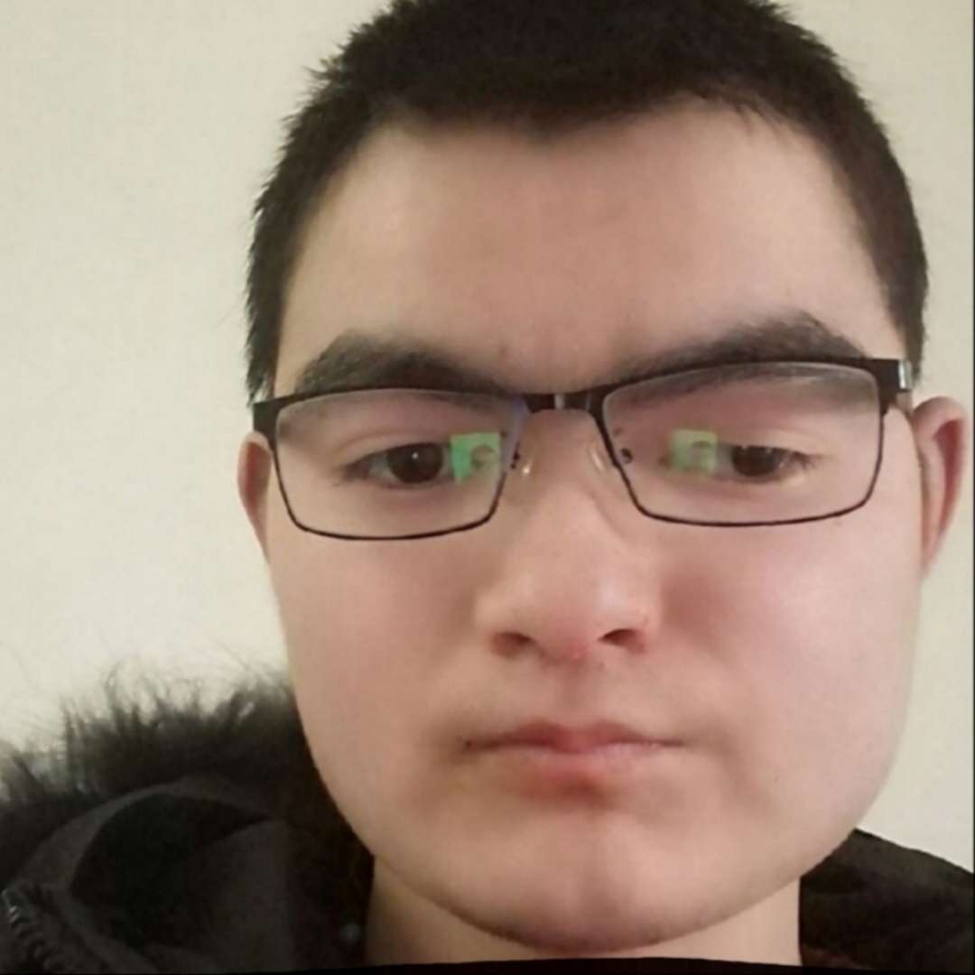 孙月亮的照片