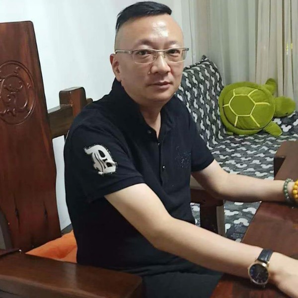 毛衣放弃高高的照片