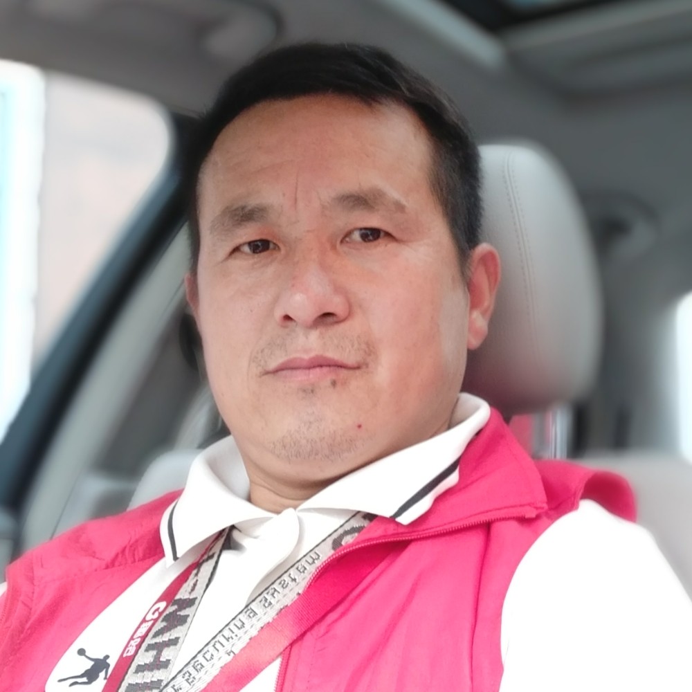 战斗机迎勤劳的照片