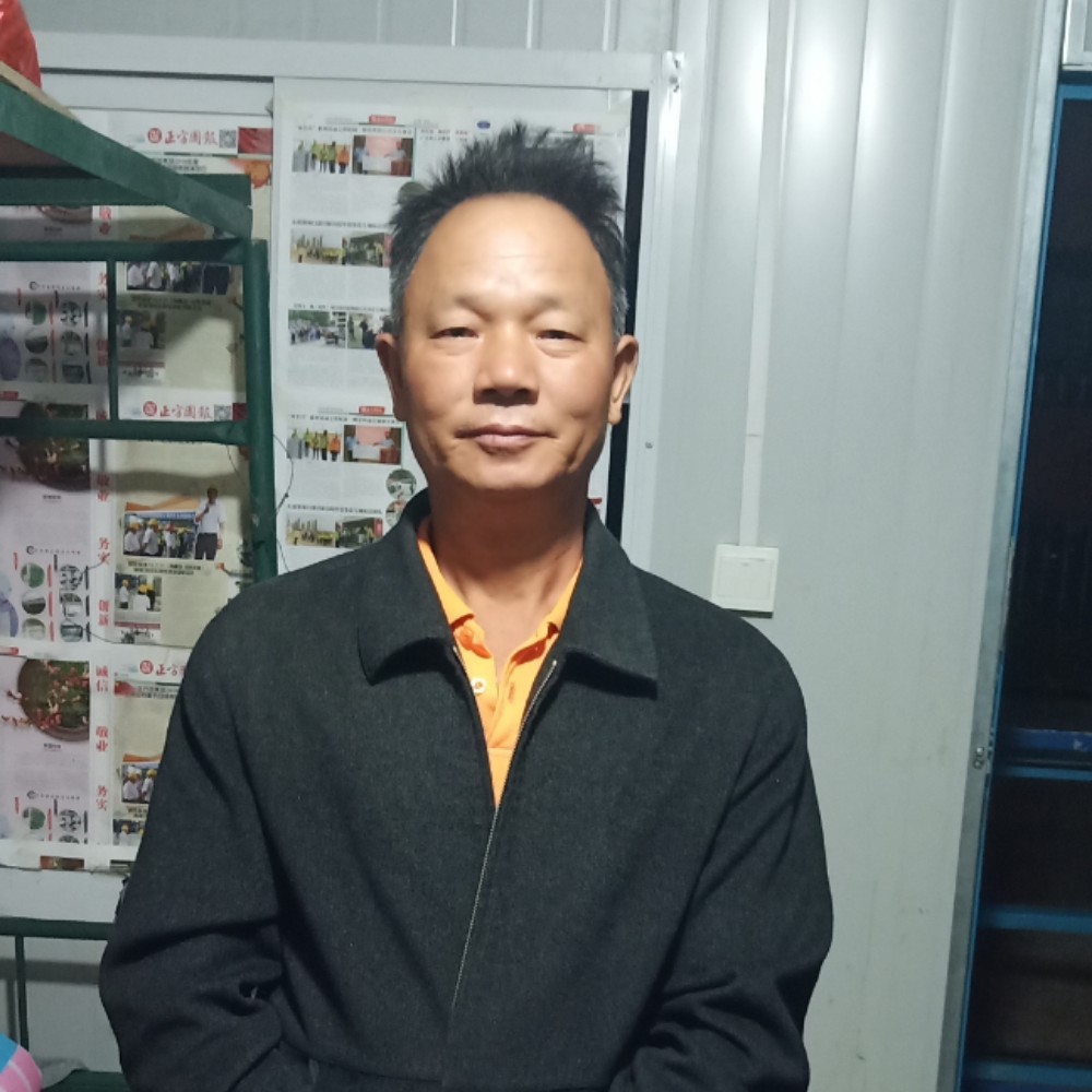 春华愿大方的照片