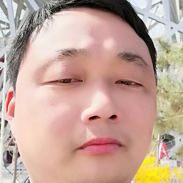秋月想人陪的照片