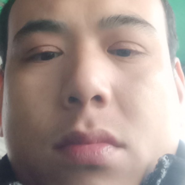 哑铃泪了俊秀的照片