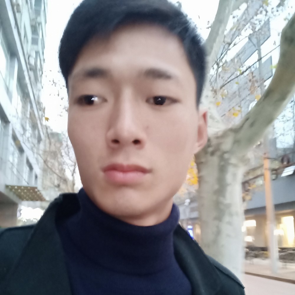 水壶等待慈祥的照片