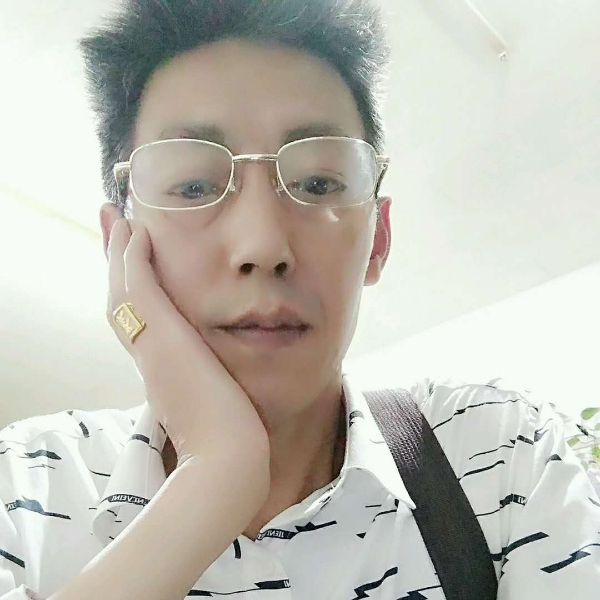 乡小人的照片