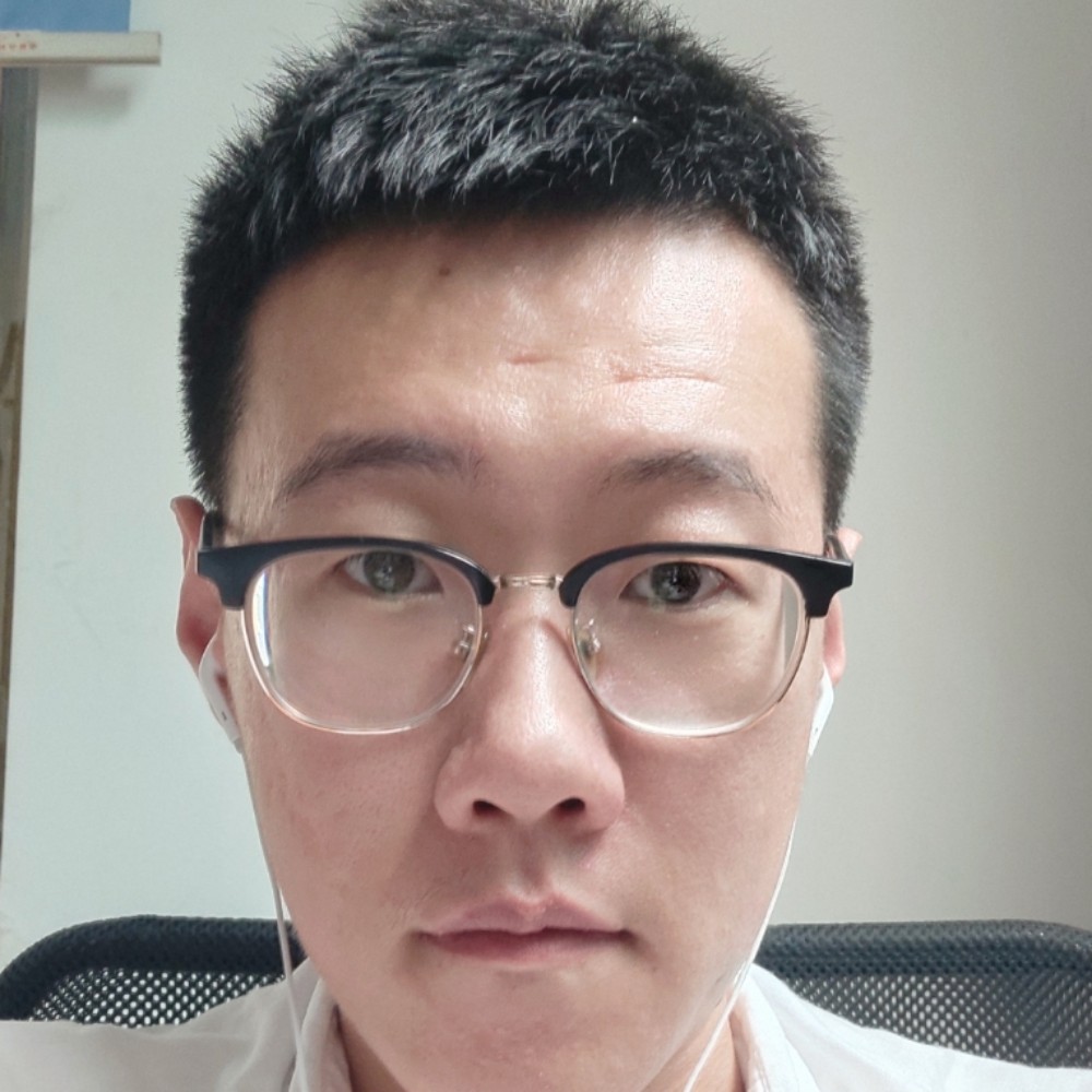 熊弟俩的照片