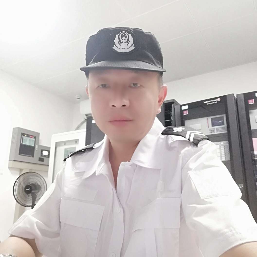 御姐多情的照片