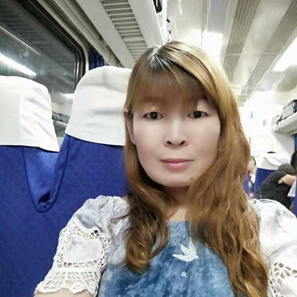 清曲漫步一个人的照片