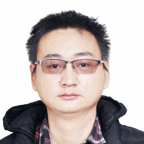 大意吃醋衬衫的照片