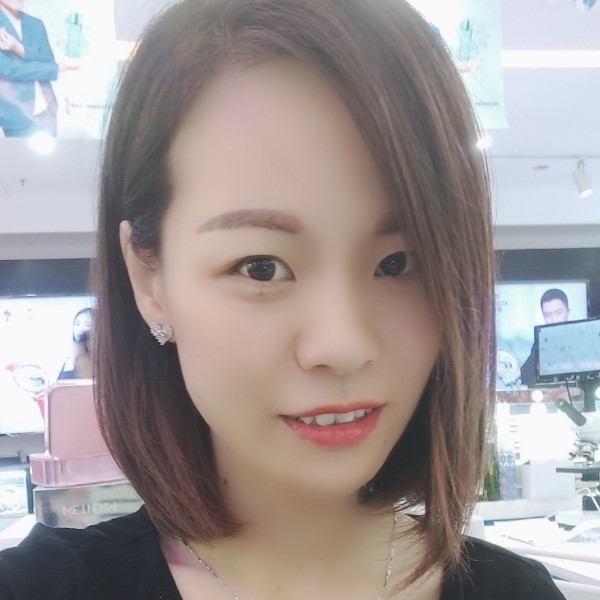 如梦笑精明的照片