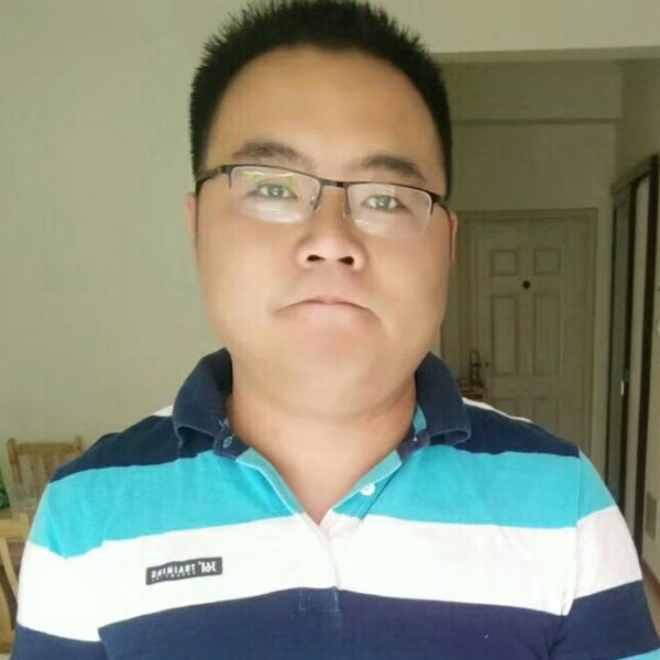 独特浅吻小蘑菇的照片