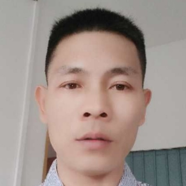 叶本刚的照片