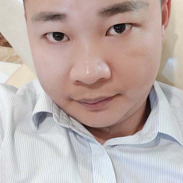 猛男诞生的照片
