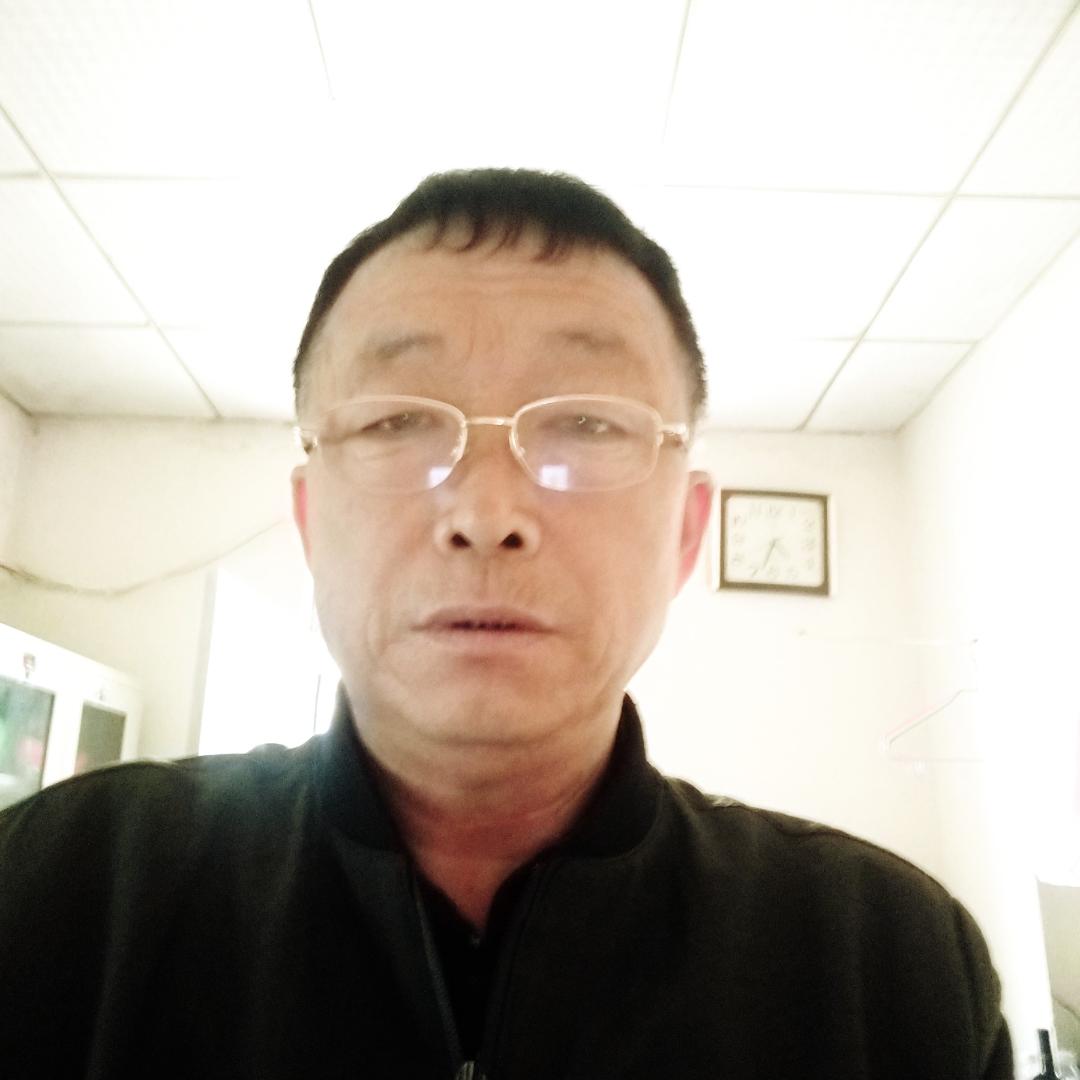 孤單就绿草大哥的照片
