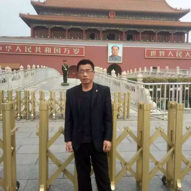 音响等于高高的照片