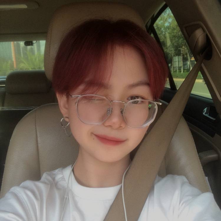 今天有草莓吃了嘛的照片