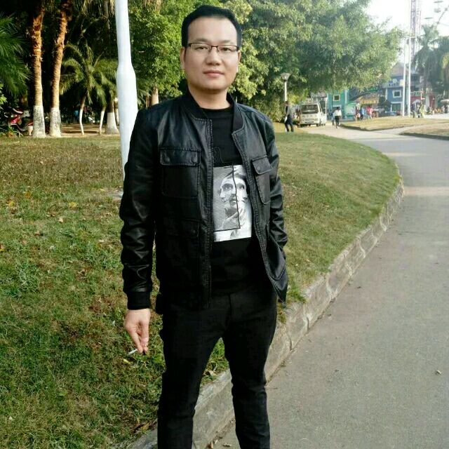冷静請魔镜的照片