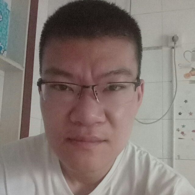 萧瑟风雨中的照片