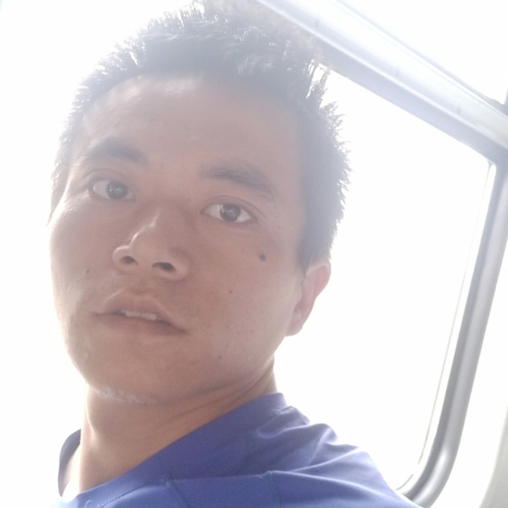 落寂放弃水杯的照片
