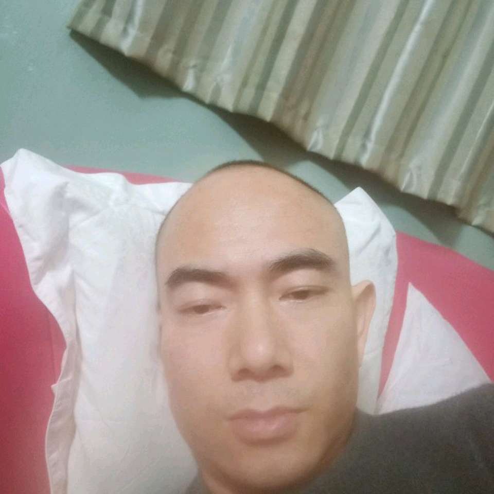 铃铛泪了愉快的照片