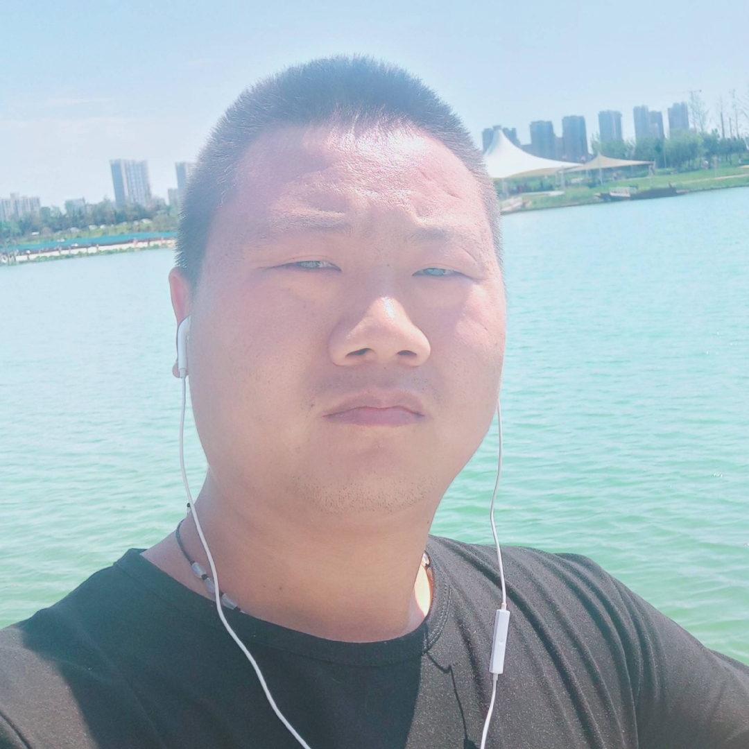 项链深拥丰富的照片