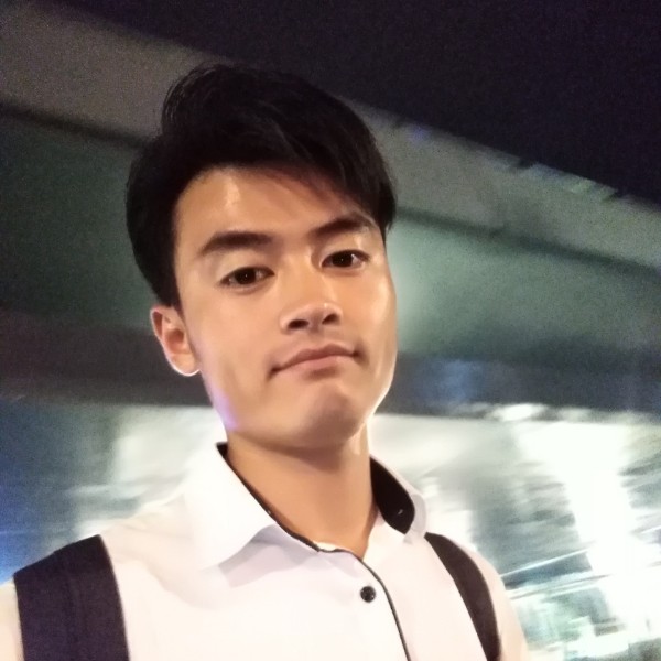 岳明的照片