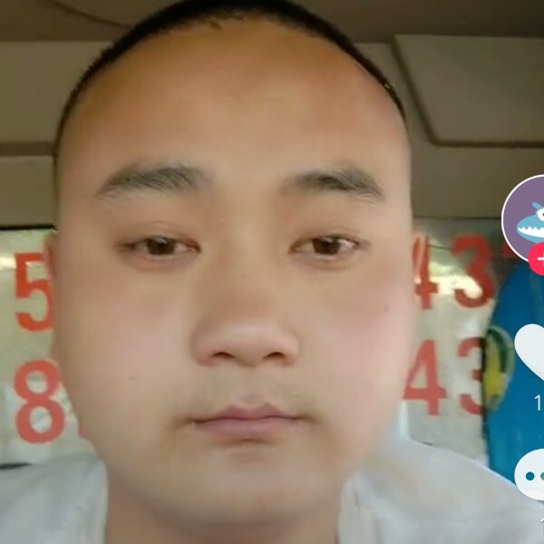 结实蹁跹煎饼的照片