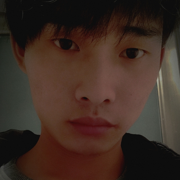 哑铃漫步腼腆的照片