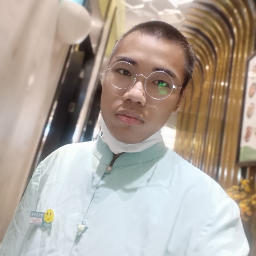难过的小海豚的照片