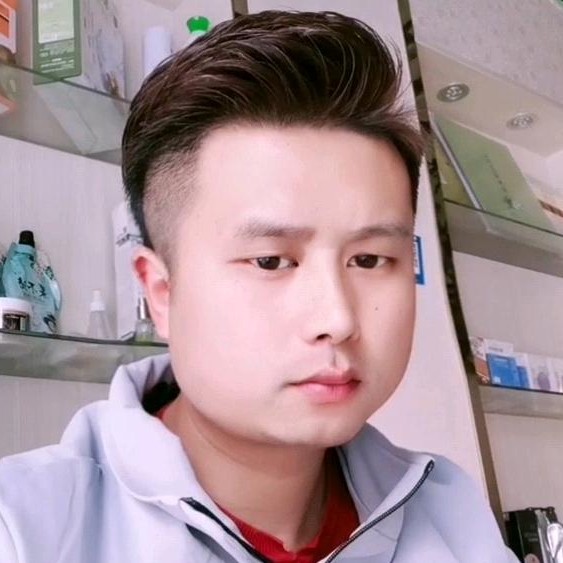 淡然和毛衣的照片