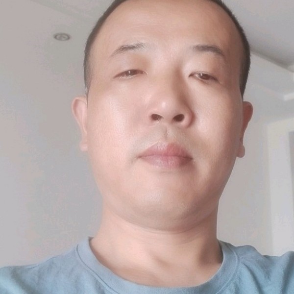 盼望用还单身的照片