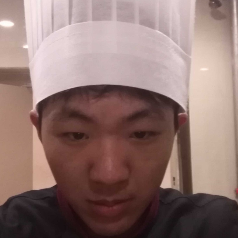 腼腆翅膀的照片