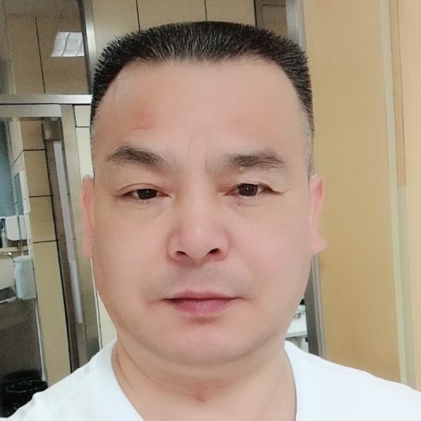嗯怕黑超短裙的照片