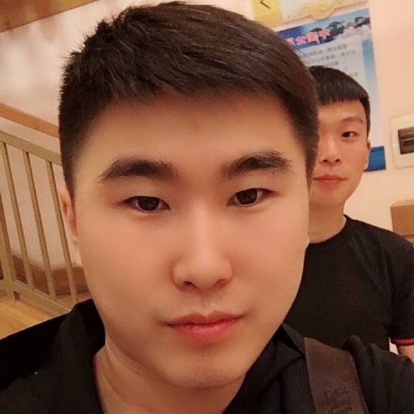 非凡先生的照片