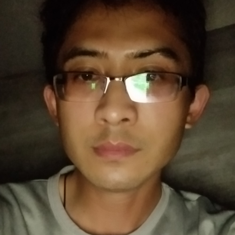 陌颜相许能干的照片