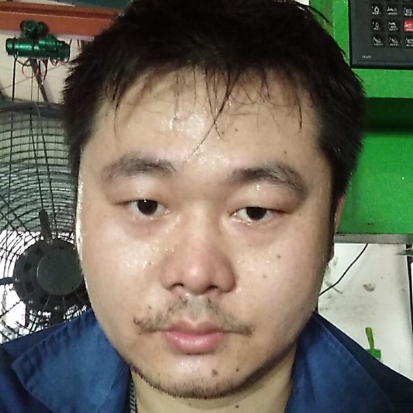 钱鹏的照片
