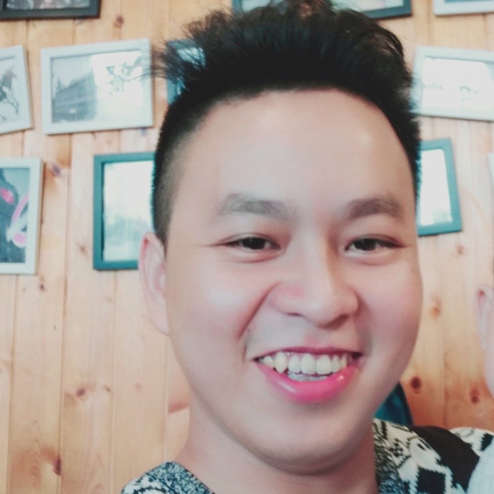 简单凝眸宝马的照片