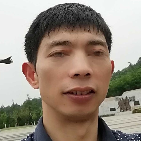 称心和飞机的照片