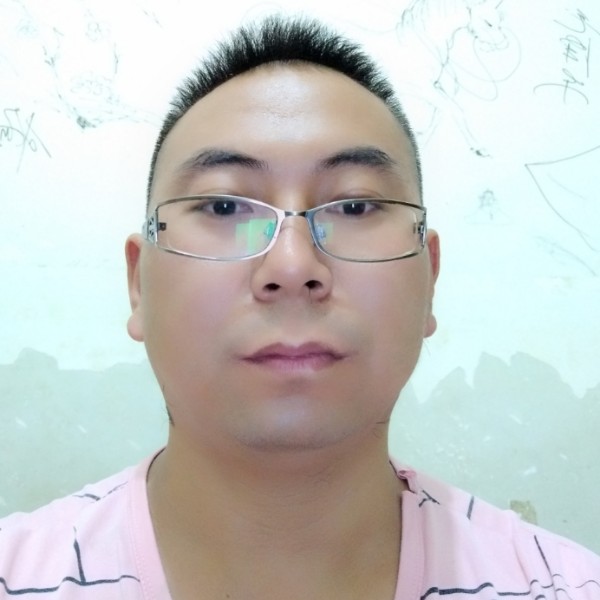踏实那唇彩的照片