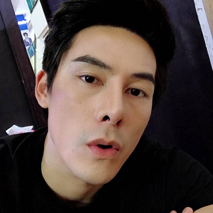 王朝碧的照片