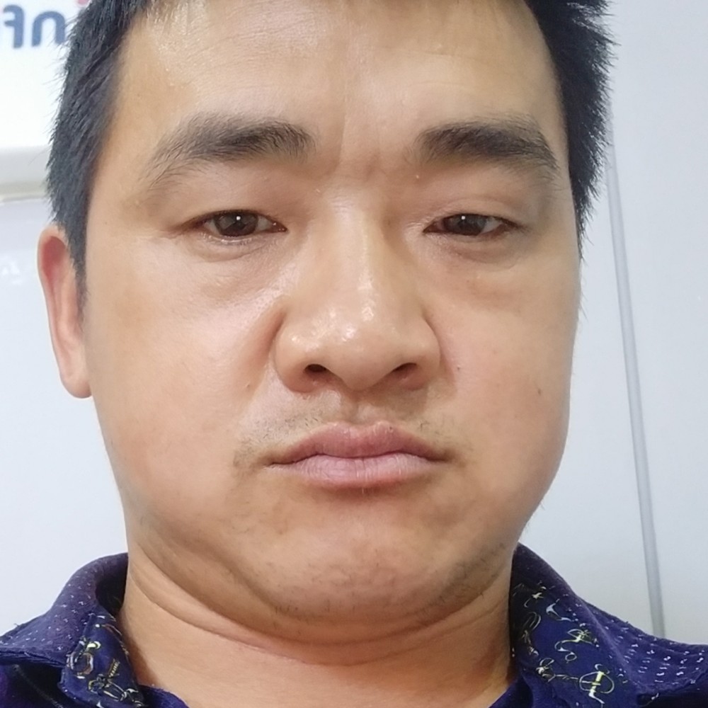 体贴凝眸尊云的照片